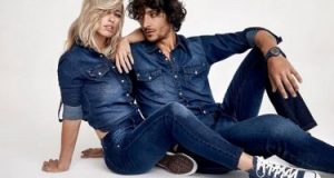 El desfile de moda de diseñadores da inicio a la Semana de las Variedades.