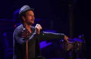 Ricardo Arjona en New York no lo reconoció nadie!