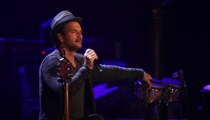 Ricardo Arjona en New York no lo reconoció nadie!