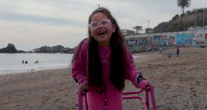 Amanda Meléndez, ¡nuestra embajadora Teletón 2023!