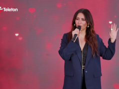 Miriam Hernández, nos canta himno Teletón 2025.